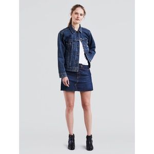 Levi’s Dark Wash Deconstructed Skirt 24